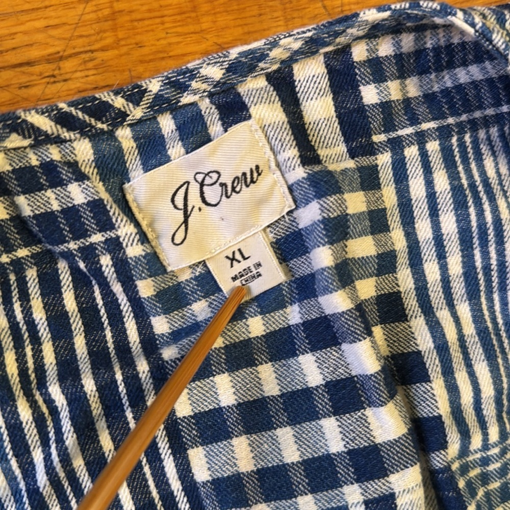 J. CREW Women's Puff Sleeve Wrap Top Indigo Patchwork Blouse 100% Cotton Size XL - Picture 3 of 16